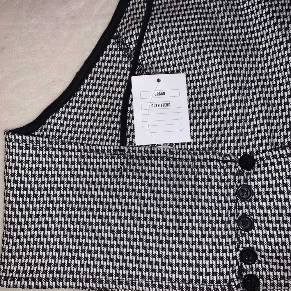 Halter Top - Picture 5 of 6